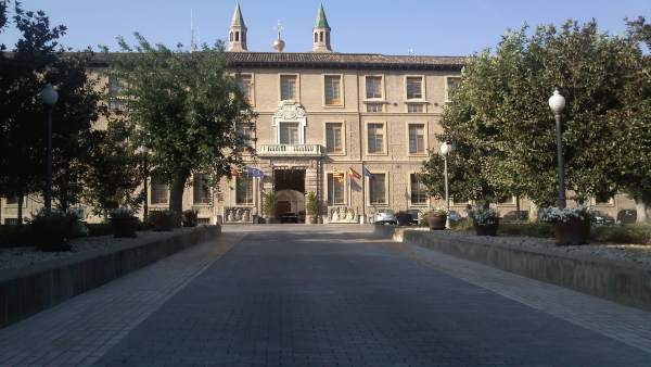 Edificio Pignatelli, Sede Del Gobierno De Aragón Edificio Pignatelli, Sede Del Gobierno De Aragón