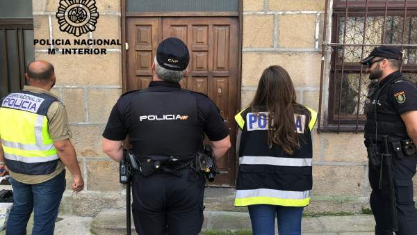 Desarticulan una organización que traficaba con heroína y cocaína en Vigo Desarticulan una organización que traficaba con heroína y cocaína en Vigo
