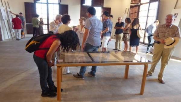La exposición reúne dibujos originales y material inédito. La exposición reúne dibujos originales y material inédito.