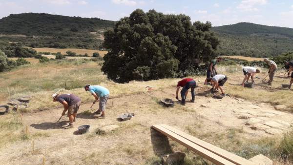 Excavaciones en el asentamiento de la Edad del Hierro del Pueyo de Marcuello Excavaciones en el asentamiento de la Edad del Hierro del Pueyo de Marcuello