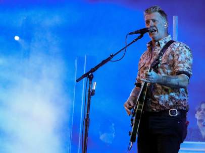 El cantante Josh Homme durante la actuación de esta madrugada