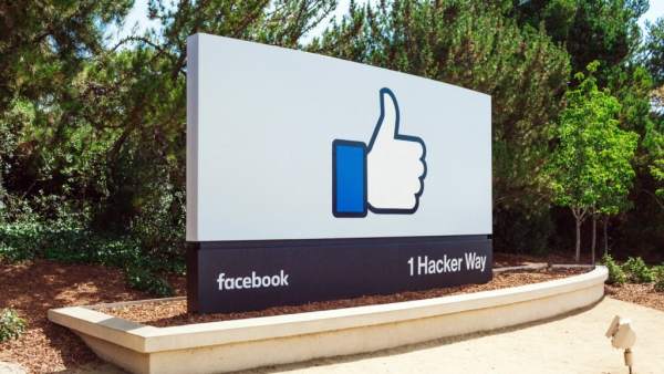 Facebook Facebook