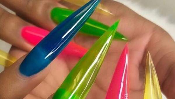 Uñas de 'gelatina' Uñas de 'gelatina'