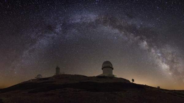 Observatorio Astrofísico de Javalambre (Teruel) Observatorio Astrofísico de Javalambre (Teruel)