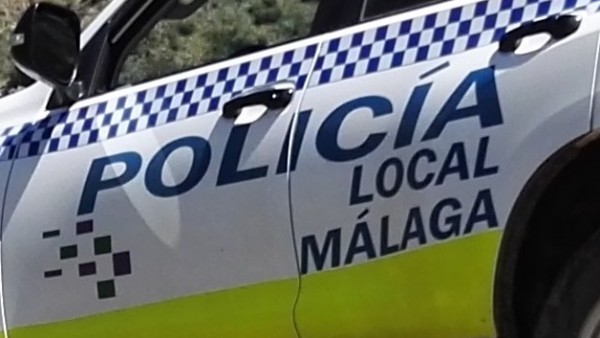 Coche de la Policía Local de Málaga. Coche de la Policía Local de Málaga.
