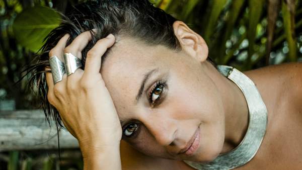 La artista Cat Power. La artista Cat Power.