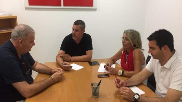Encuentro entre el PSOE y UPA. Encuentro entre el PSOE y UPA.