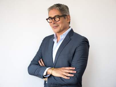 El presentador y escritor Boris Izaguirre.