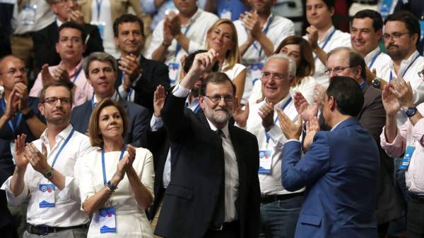 Ovación a Rajoy Ovación a Rajoy