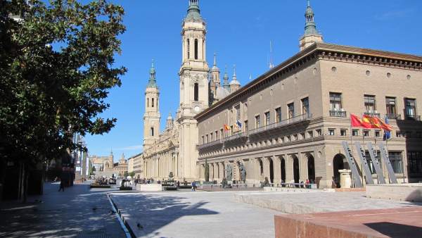 Plaza Del Pilar De Zaragoza Plaza Del Pilar De Zaragoza