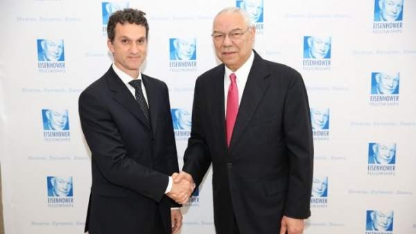 Javier Arroyo y Colin Powell Javier Arroyo y Colin Powell