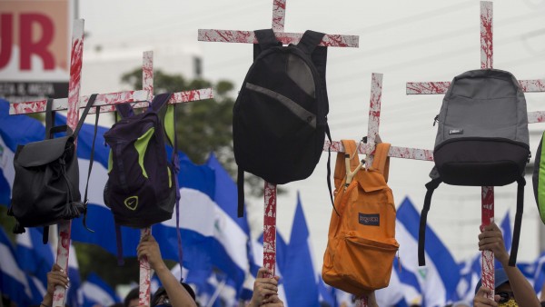 Marcha en Nicaragua en apoyo a estudiantes y de rechazo a Ortega Marcha en Nicaragua en apoyo a estudiantes y de rechazo a Ortega