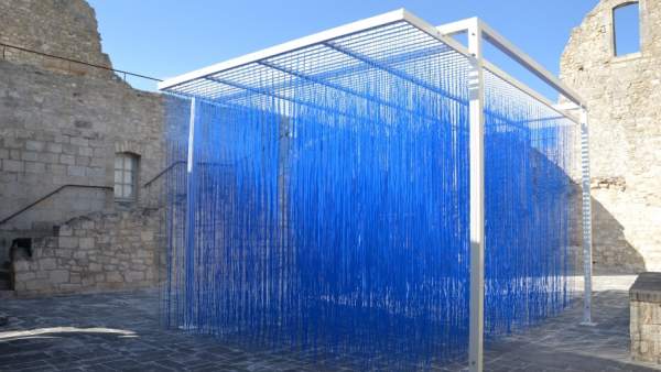 Jesús Soto, Penetrable BBL Blue, 1999 Jesús Soto, Penetrable BBL Blue, 1999