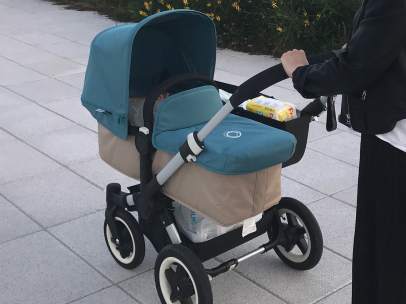 Una madre, con su hijo recién nacido