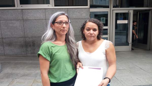 Representantes de Podemos y de Elkarrekin Podemos Representantes de Podemos y de Elkarrekin Podemos