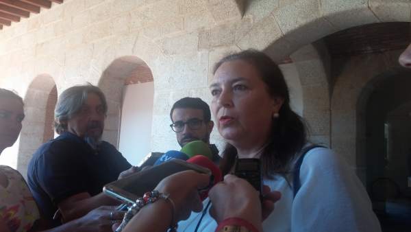 Reunión entre Fernández Vara y la AVT Reunión entre Fernández Vara y la AVT