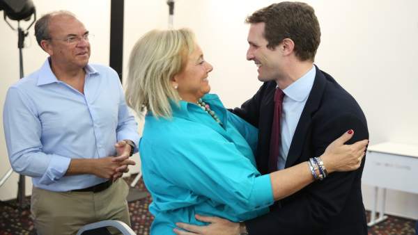 Mercedes Fernández y Pablo Casado Mercedes Fernández y Pablo Casado