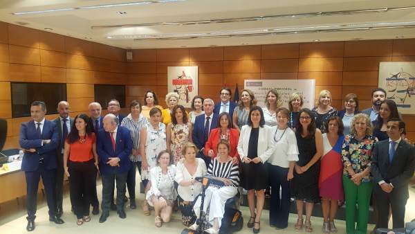 Broto ha asistido hoy al encuentro con la ministra y las Comunidades en Madrid Broto ha asistido hoy al encuentro con la ministra y las Comunidades en Madrid