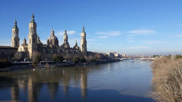 El río Ebro, a su paso por Zaragoza El río Ebro, a su paso por Zaragoza