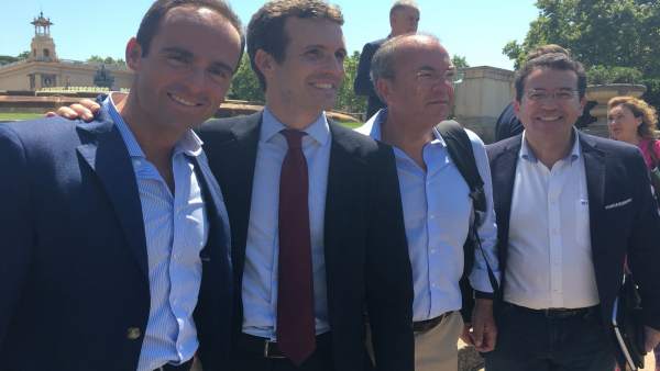 Monago, Manzano y Parejo en foto de archivo con Casado Monago, Manzano y Parejo en foto de archivo con Casado