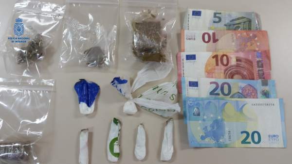 Drogas incautadas en Avilés Drogas incautadas en Avilés