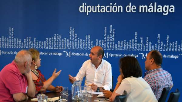 Conejo se reúne con los sindicatos Conejo se reúne con los sindicatos
