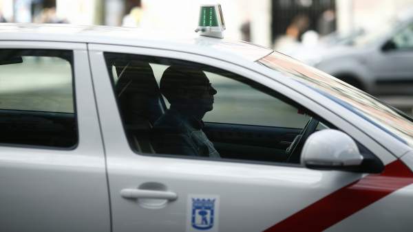 Tráfico, circulación, coche, coches, taxi, taxis Tráfico, circulación, coche, coches, taxi, taxis