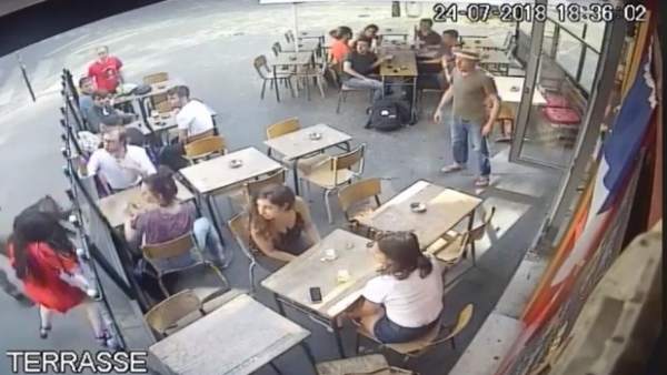 Agredida en París Agredida en París