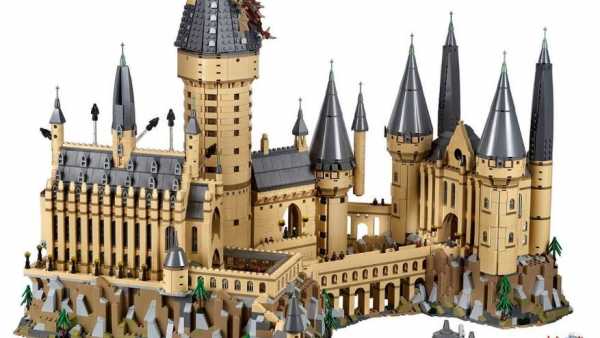 Lego lanza el castillo de Hogwarts, una de sus réplicas 