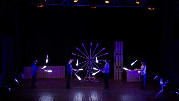 La compañía Nueve Uno actúa en el II Ciclo de Teatro, Circo y Danza de Teruel La compañía Nueve Uno actúa en el II Ciclo de Teatro, Circo y Danza de Teruel