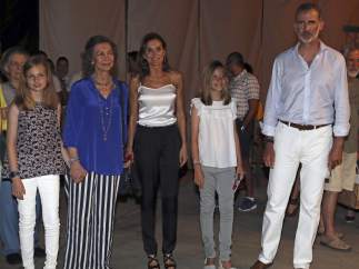 Los reyes asisten a un concierto de Ara Malikián