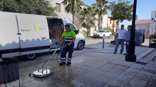 Dispositivo especial de limpieza en las fiestas de Jabalquinto. Dispositivo especial de limpieza en las fiestas de Jabalquinto.