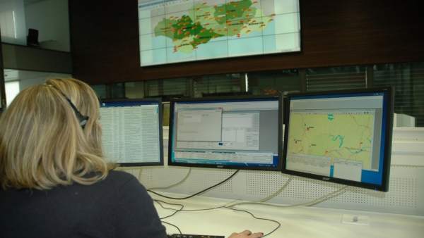 Operaria de Emergencias 112 Andalucía Operaria de Emergencias 112 Andalucía