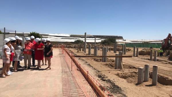 Solar donde se han iniciado las obras del centro educativo Solar donde se han iniciado las obras del centro educativo