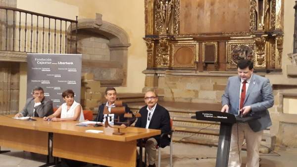 ESTEBAN APARICIO (FORO), DURANTE LA ENTREGA DE LA CARABELA 2018 ESTEBAN APARICIO (FORO), DURANTE LA ENTREGA DE LA CARABELA 2018