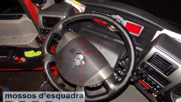 Los Mossos detienen a un camionero por conducir bebibo y manipular el tacógrafo Los Mossos detienen a un camionero por conducir bebibo y manipular el tacógrafo