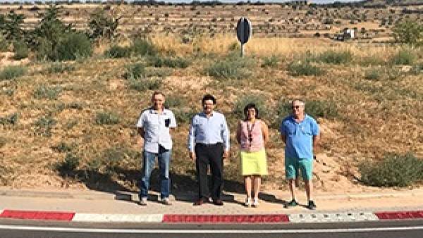 Isidre Gavín acompañado de la alcaldesa de Torrefeta i Florejacs, Núria Magrans Isidre Gavín acompañado de la alcaldesa de Torrefeta i Florejacs, Núria Magrans