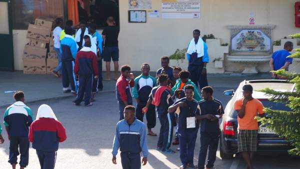 Migrantes en las instalaciones del CETI de Ceuta Migrantes en las instalaciones del CETI de Ceuta