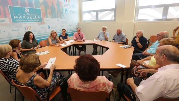 La alcaldesa Ángeles Muñoz, reunida con el Consejo de Mayores La alcaldesa Ángeles Muñoz, reunida con el Consejo de Mayores