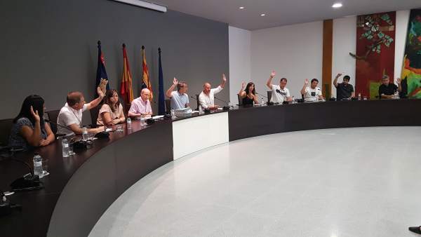 Pleno extraordinario del Ayuntamiento de Binéfar Pleno extraordinario del Ayuntamiento de Binéfar