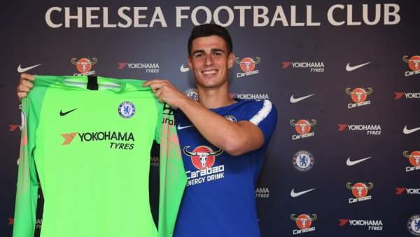 Kepa posa con la camiseta del Chelsea. Kepa posa con la camiseta del Chelsea.
