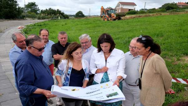 Inicio de las obras del nuevo área de esparcimiento canino en Peñacastillo Inicio de las obras del nuevo área de esparcimiento canino en Peñacastillo