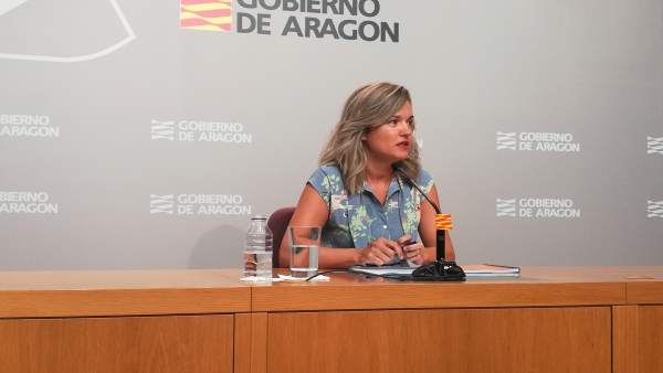 La consejera Pilar Alegría presenta el simulador del programa 50x50 La consejera Pilar Alegría presenta el simulador del programa 50x50