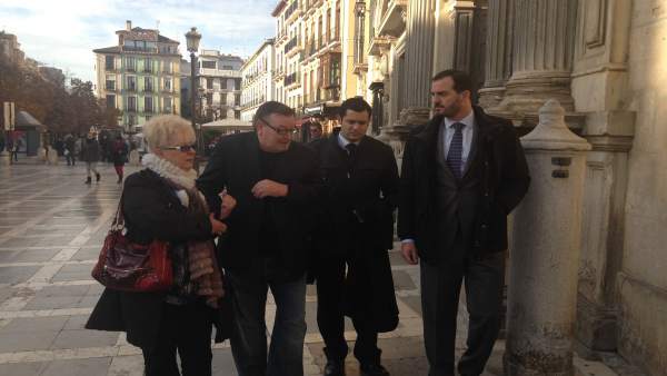 Víctor Sánchez, a su llegada a la Audiencia de Granada Víctor Sánchez, a su llegada a la Audiencia de Granada