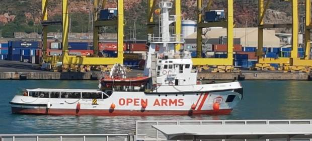 El Open Arms llega al Puerto de Barcelona