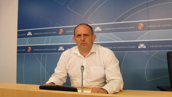 Aceves en rueda de prensa en las Cortes. Valladolid 10/8/2018 Aceves en rueda de prensa en las Cortes. Valladolid 10/8/2018