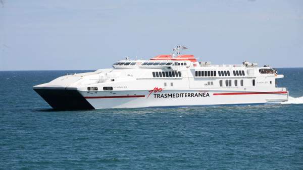El ferry de Transmediterránea 'Alcantara Dos' El ferry de Transmediterránea 'Alcantara Dos'