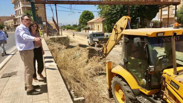 Visita alcalde y concejal Pérez obras Vía Verde San José de la Vega Visita alcalde y concejal Pérez obras Vía Verde San José de la Vega