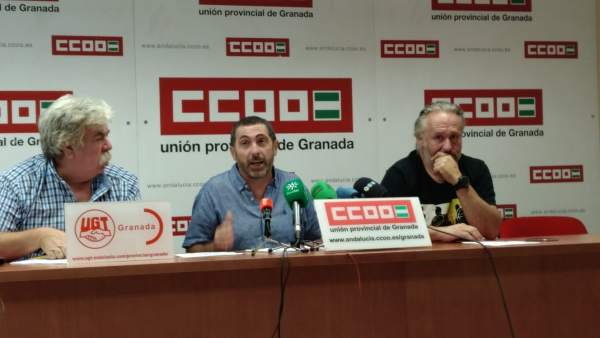 Trabajadores de Cetursa Sierra Nevada explican una convocatoria de huelga Trabajadores de Cetursa Sierra Nevada explican una convocatoria de huelga
