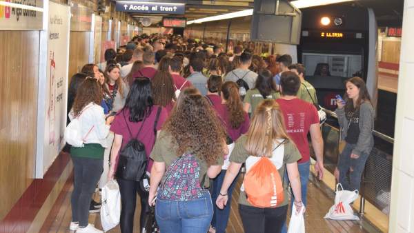Una estación de Metrovalencia en una de las jornadas más concurridas Una estación de Metrovalencia en una de las jornadas más concurridas